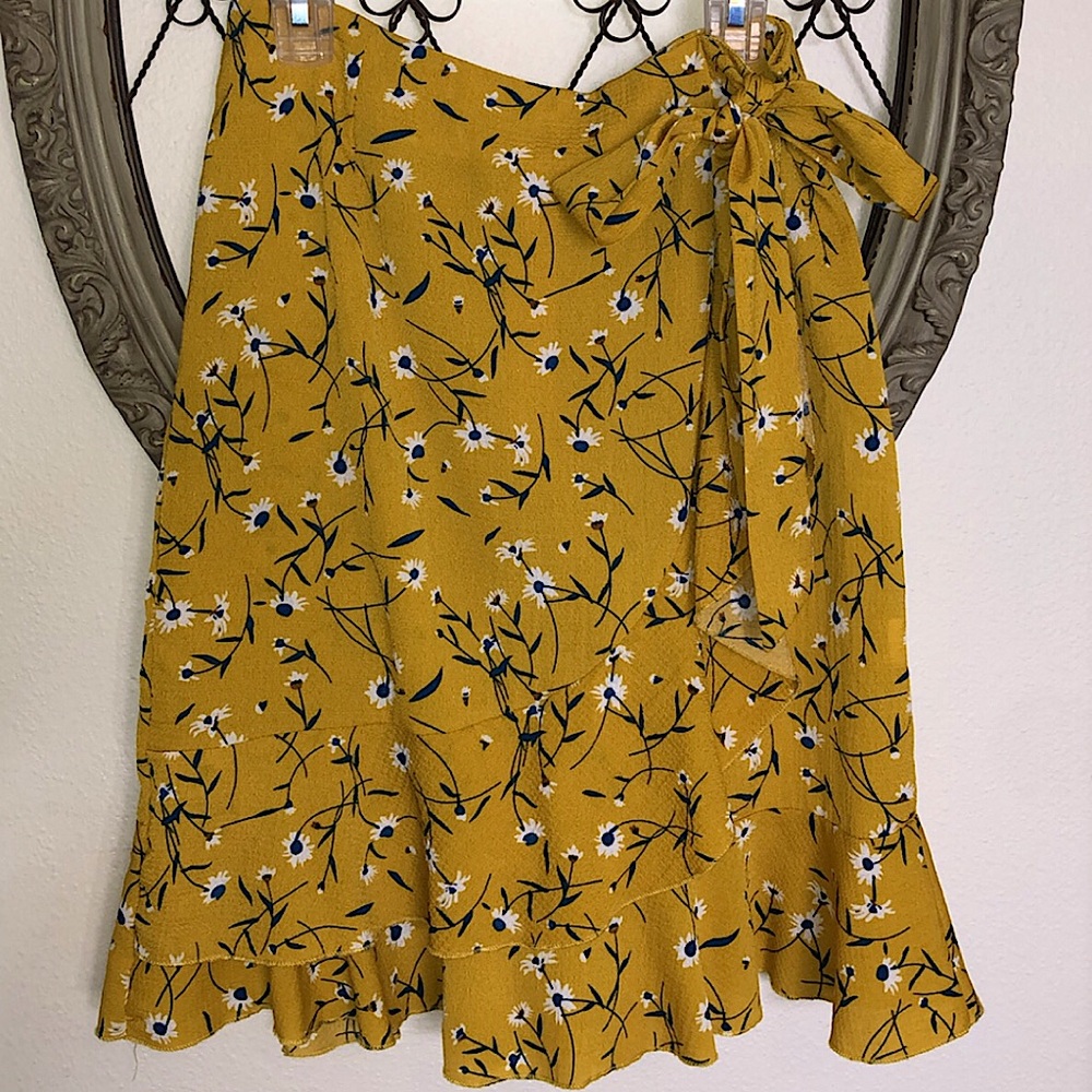 floral skirt!